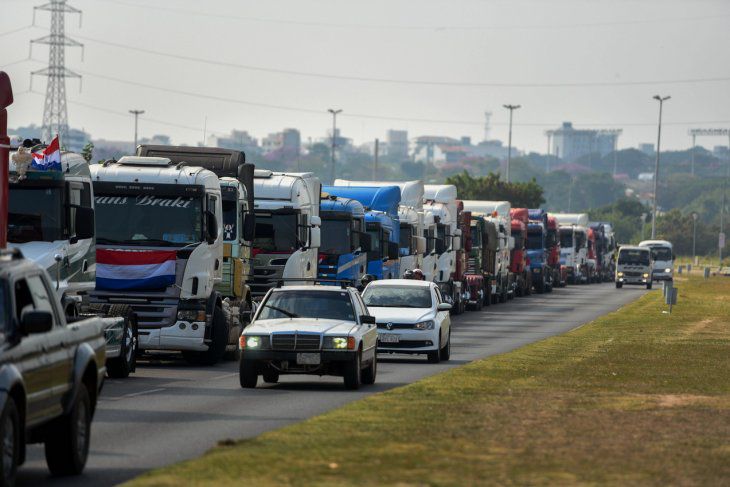 hoy-se-cumplen-los-primeros-15-dias-la-llegada-los-camioneros-la-capital-exigir-el-tratamiento-un-proyecto-ley-que-busca-establecer-costos-referenciales-del-servicio-flete-cargas
